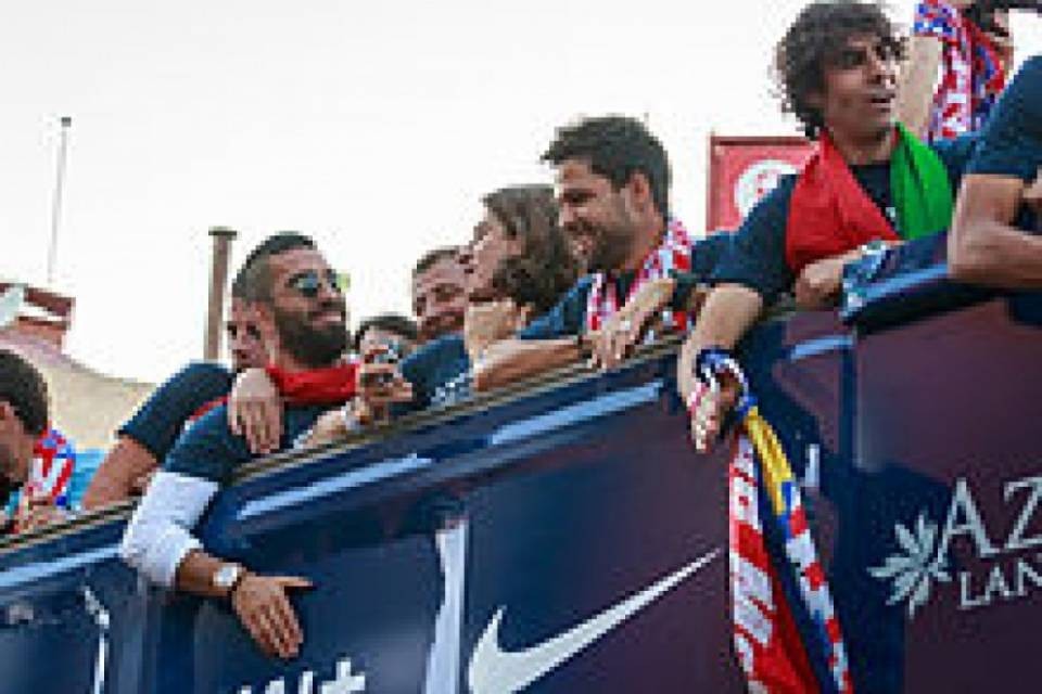 "Ti spacco la faccia e saltare gli occhi se parli a mia moglie"