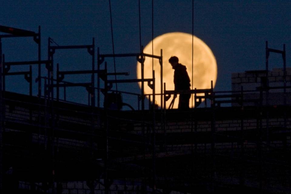 Lavori notturni a Lugano: "Ci scusiamo per i rumori"