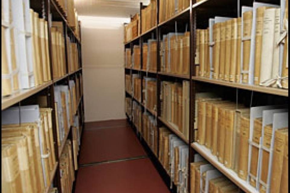 Accesso a documenti ufficiali: tre enti reticenti