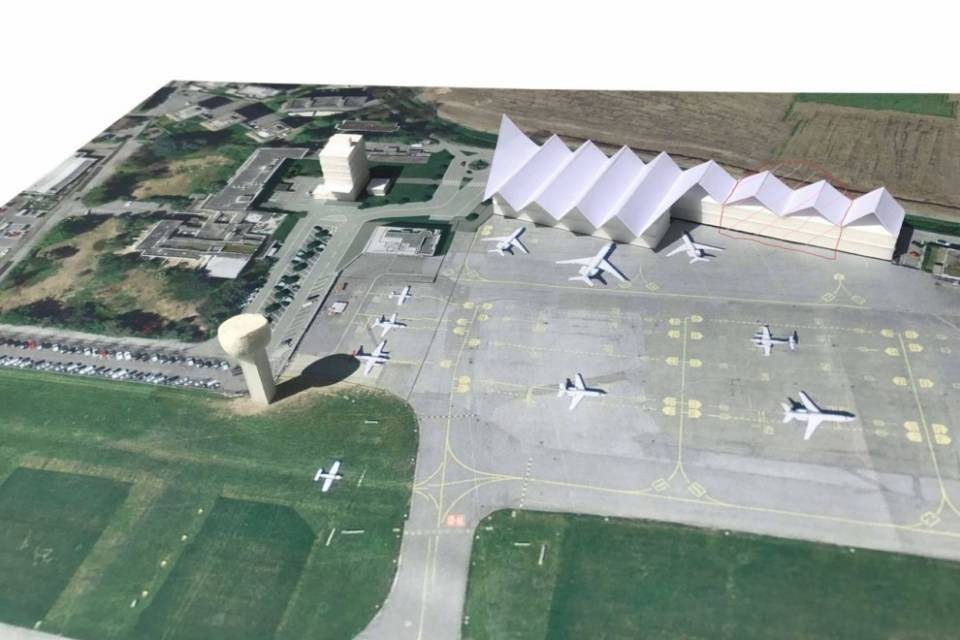 "Un nuovo aeroporto entro il 2020"
