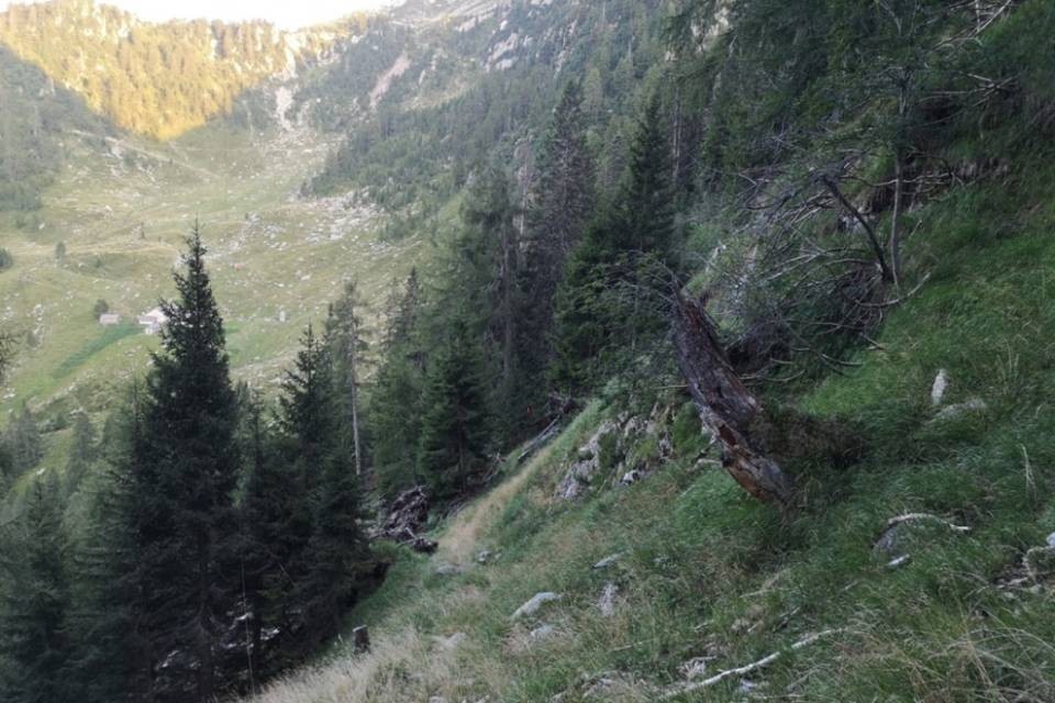 Weekend nero in montagna: morto escursionista a Roveredo