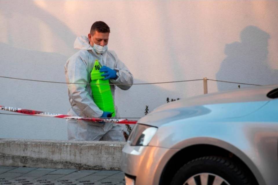 Donna morta a Novaggio: tra le ipotesi anche l'omicidio