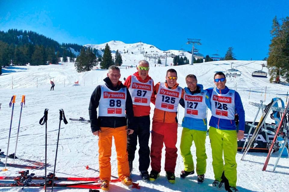 Nella foto da sin.: Marco Bertoli, Fabio Schnellmann, Alex Gianella, Simone Ghisla e Simone Ghisla.
