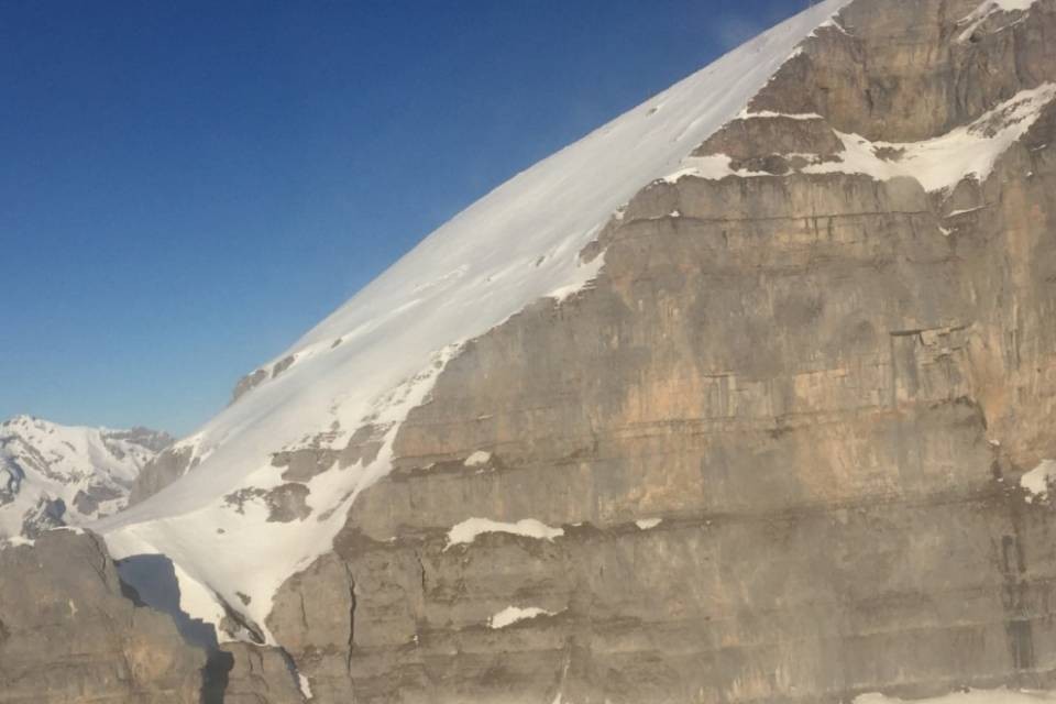 Muoiono durante un'escursione in racchette