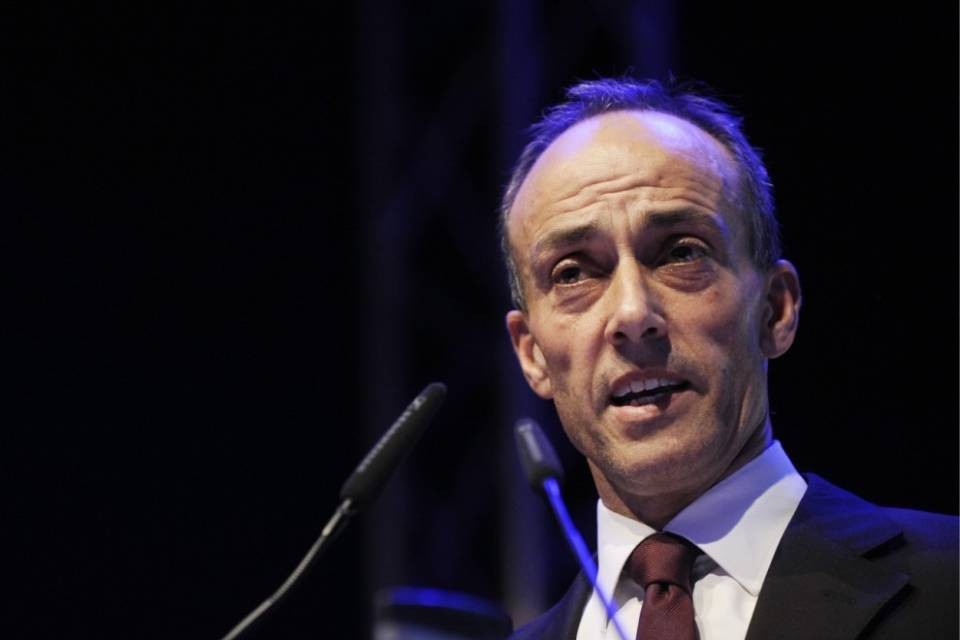 "Caro Signor Rusconi..."