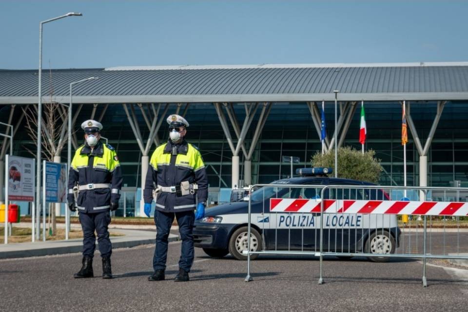 Fermati coniugi italiani diretti in Svizzera