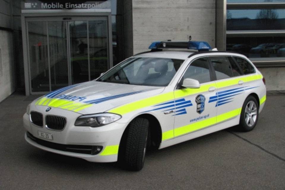 Partita a carte degenera, arriva la polizia