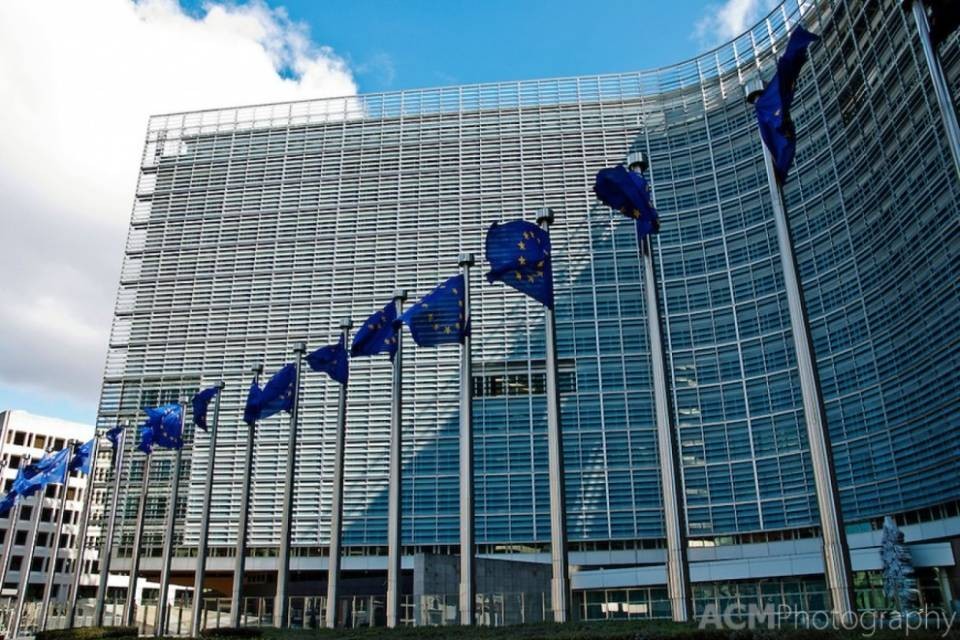 LIA, la Commissione UE critica il Ticino