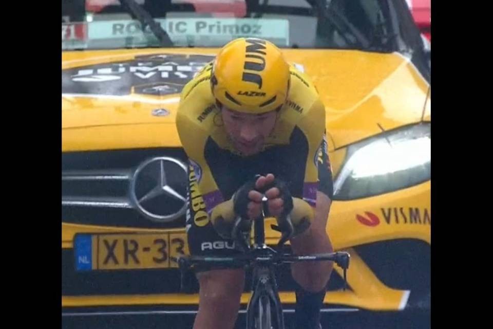 Giro d'Italia, Primoz Roglic si conferma nella cronometro