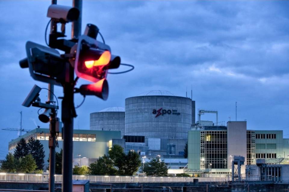 Le centrali nucleari non verranno spente
