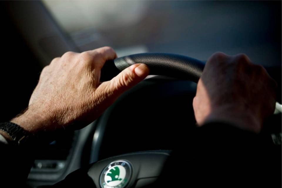 Pizzicato 9 volte senza patente, ora dovrà lavorare