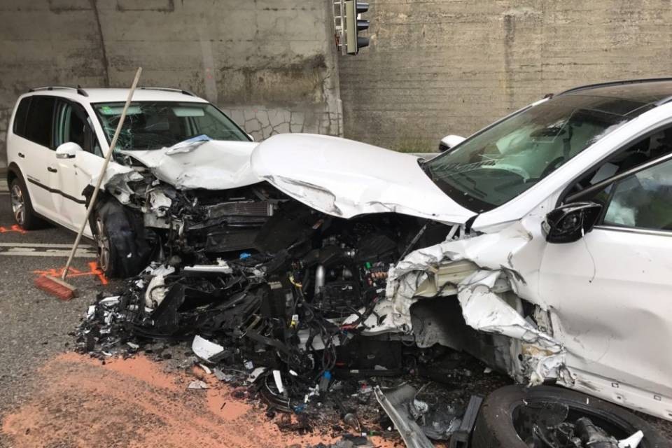 Scontro frontale sulla A13