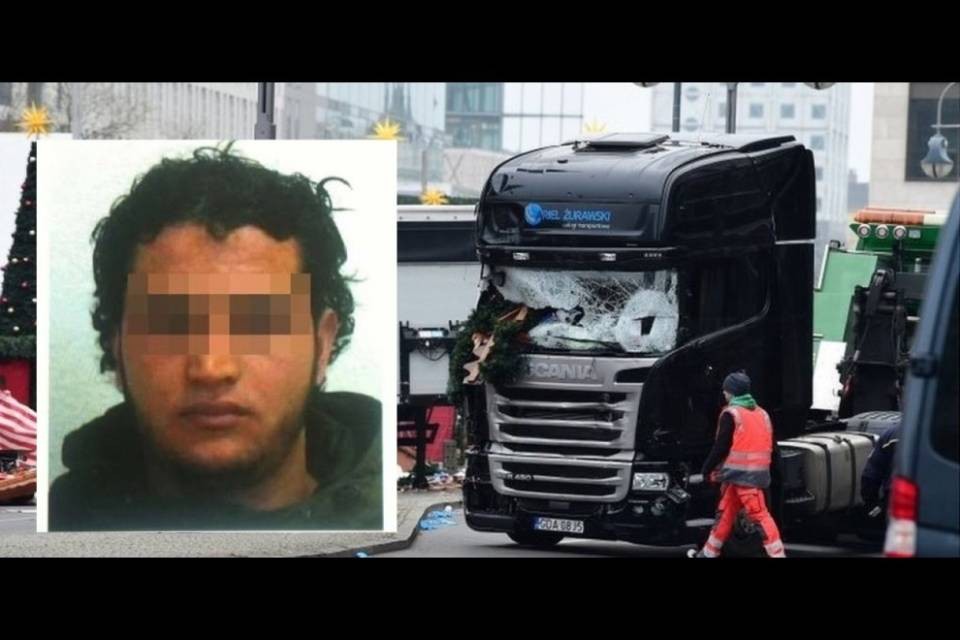 Berlino: scatta il blitz alla ricerca dell'attentatore
