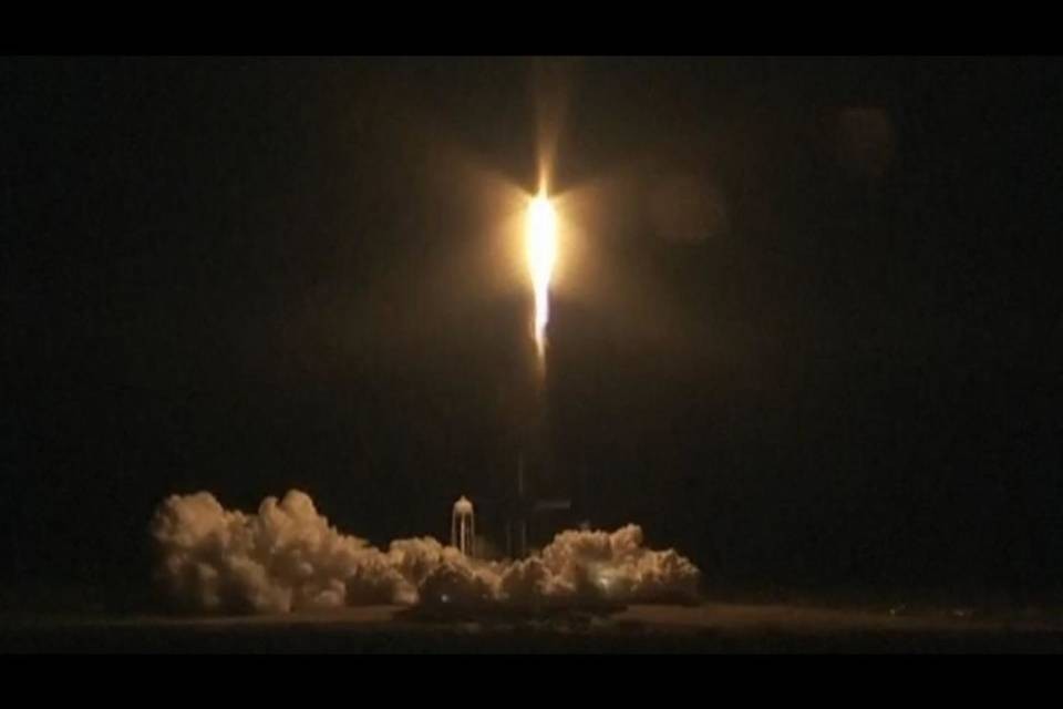 Spazio: lanciata la capsula Crew Dragon della Space X