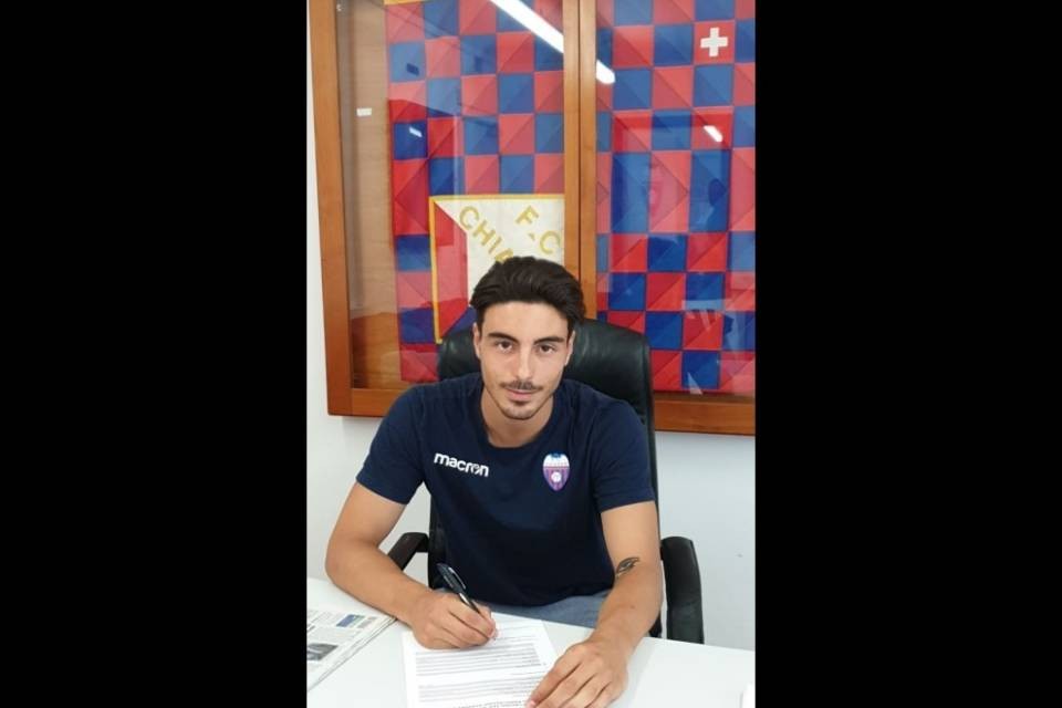 Mickael Almeida nell'attacco rossoblu