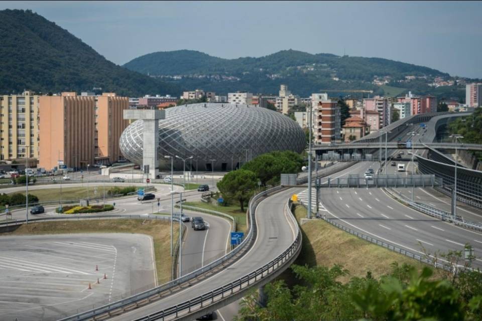 Chiasso, assistenza all'8%: il Municipio risponde al PLR