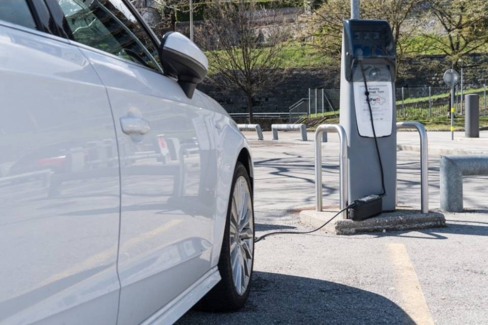 Lugano-AIL SA, 10 punti di ricarica per veicoli elettrici