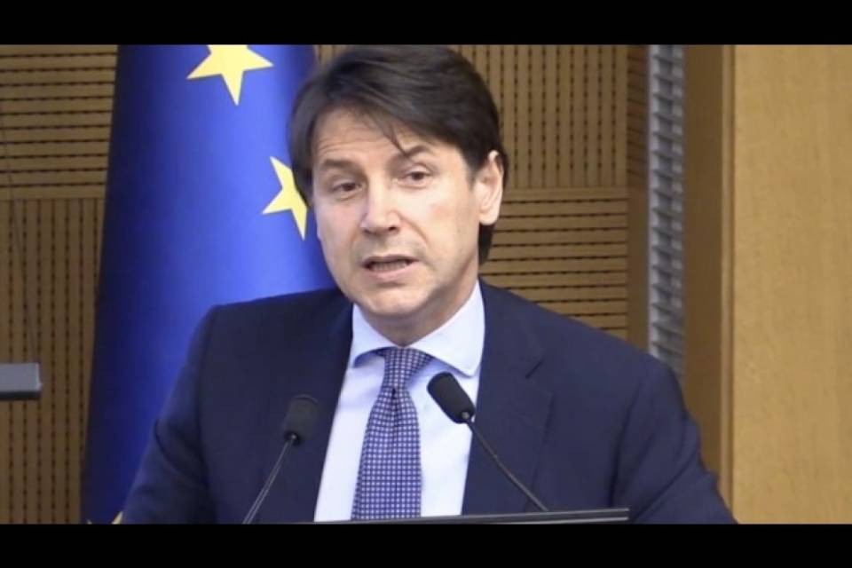 Conte: "Continuiamo su questa strada, nel rispetto dei diritti umani"