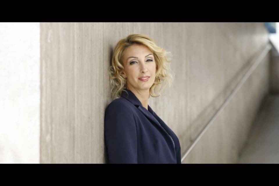 Natalia Ferrara - Lo schiaffo di Swiss: anche il Ticino appartiene alla Svizzera