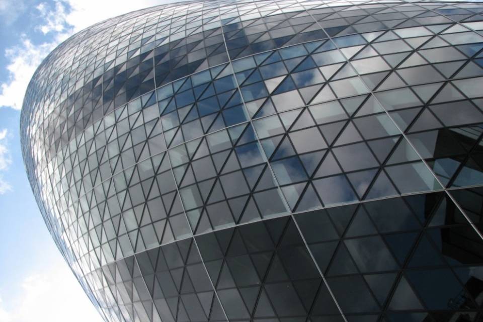 Swiss Re vende la filiale britannica per 4,2 miliardi