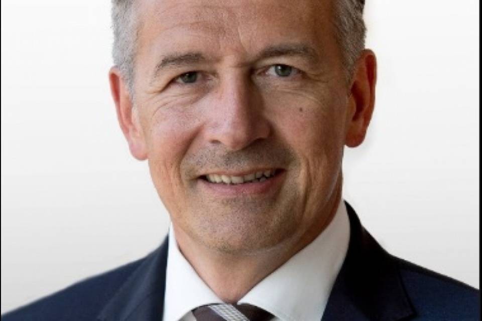 Il "senatore" Hans Wicki è caduto sugli sci in Austria