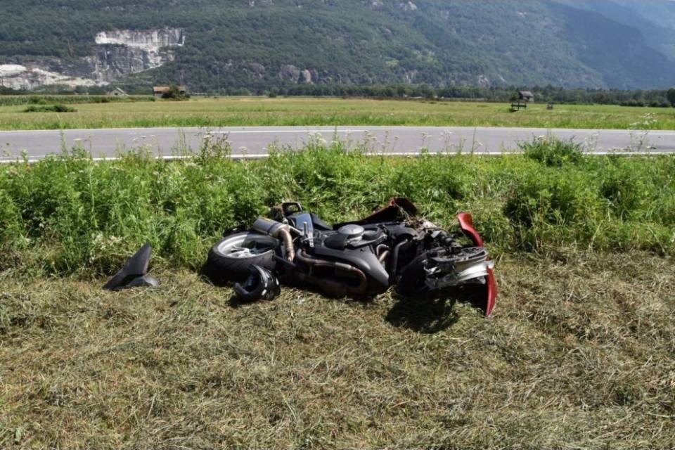 Incidente a Lodrino, centauro in pericolo di morte