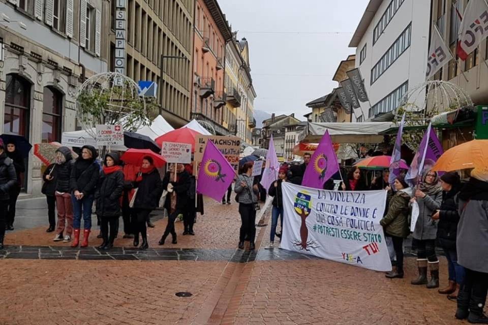 In piazza per la tutela delle donne