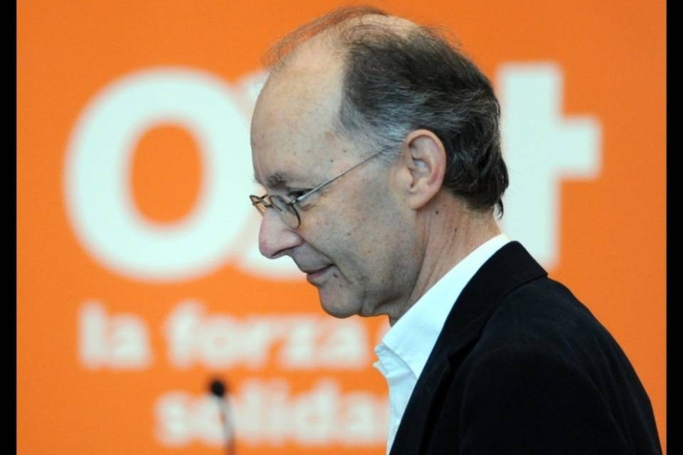 "Grazie, ma ora non perdiamo il treno"