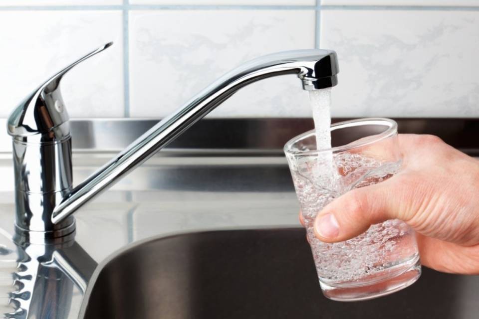 Ritorno in ufficio dopo il covid? "Occhio alla legionella"