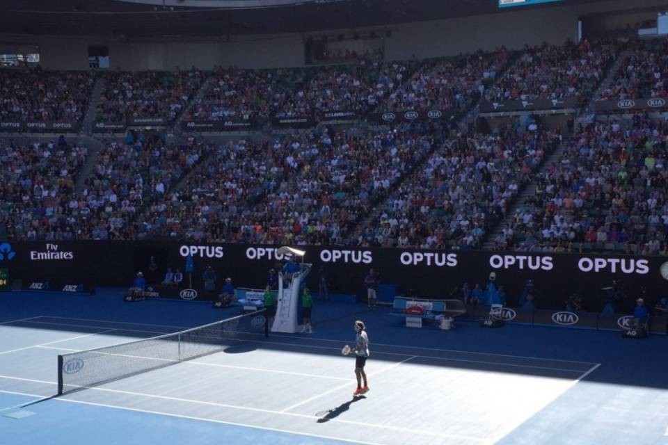 Avanza anche Federer