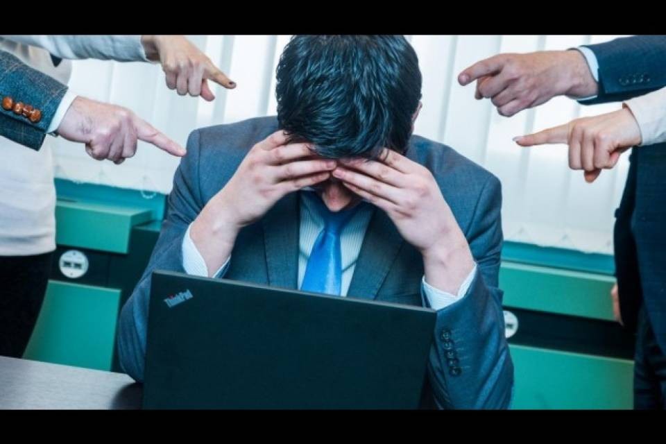 "Burn out non è malattia professionale"