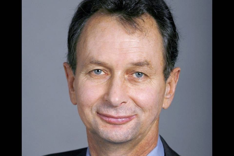 Per Müller attività politiche ridotte