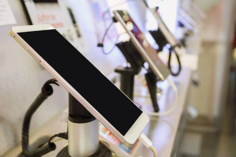Un record di cambiamenti degli operatori di telefonia mobile