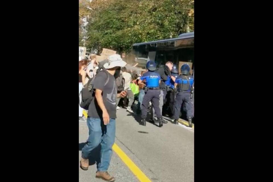A Lugano si protesta contro il rimpatrio di Mark