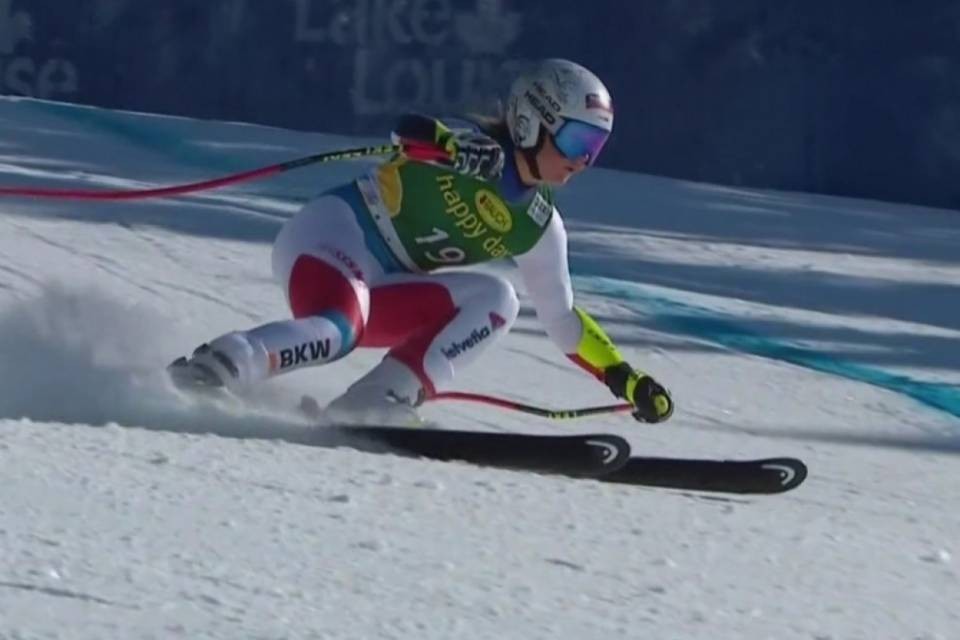 Corinne Suter conquista la prima vittoria in Coppa del Mondo