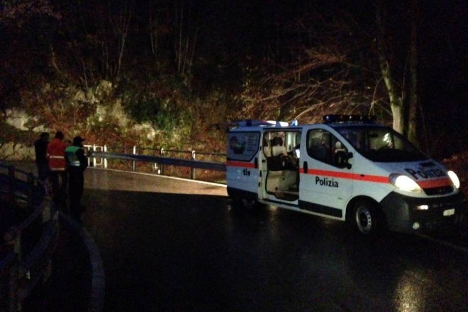 Subacqueo disperso ad Arogno