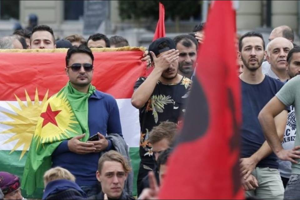 Manifestazione di solidarietà al popolo curdo