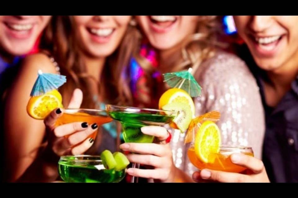 Dall'ufficio all'aperitivo sul lungolago in un battito di ciglia!