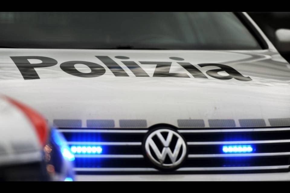 Ancora migranti a piedi sulla A2