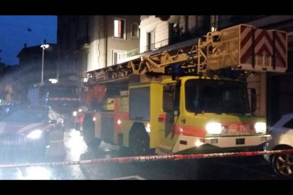 Fumo da un palazzo in centro a Lugano