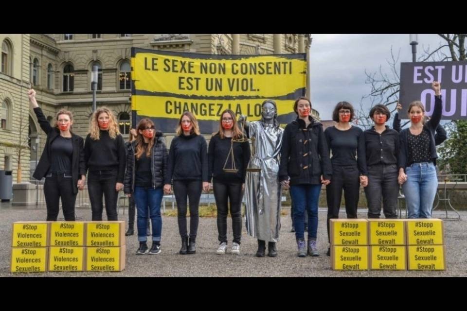 'Il sesso senza consenso va punito come stupro'