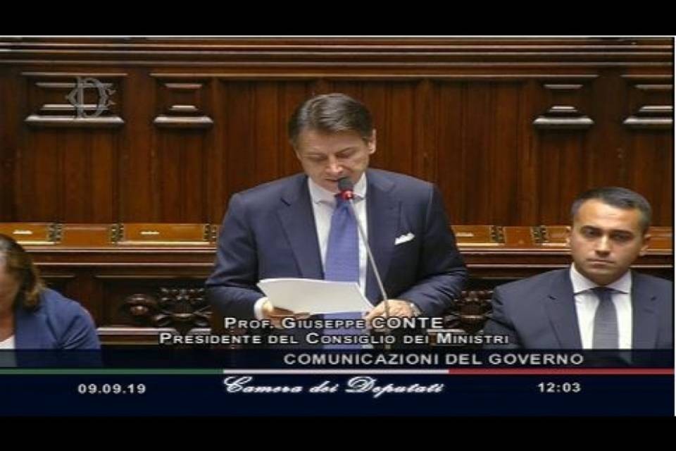 Ufficiale la fiducia a Conte