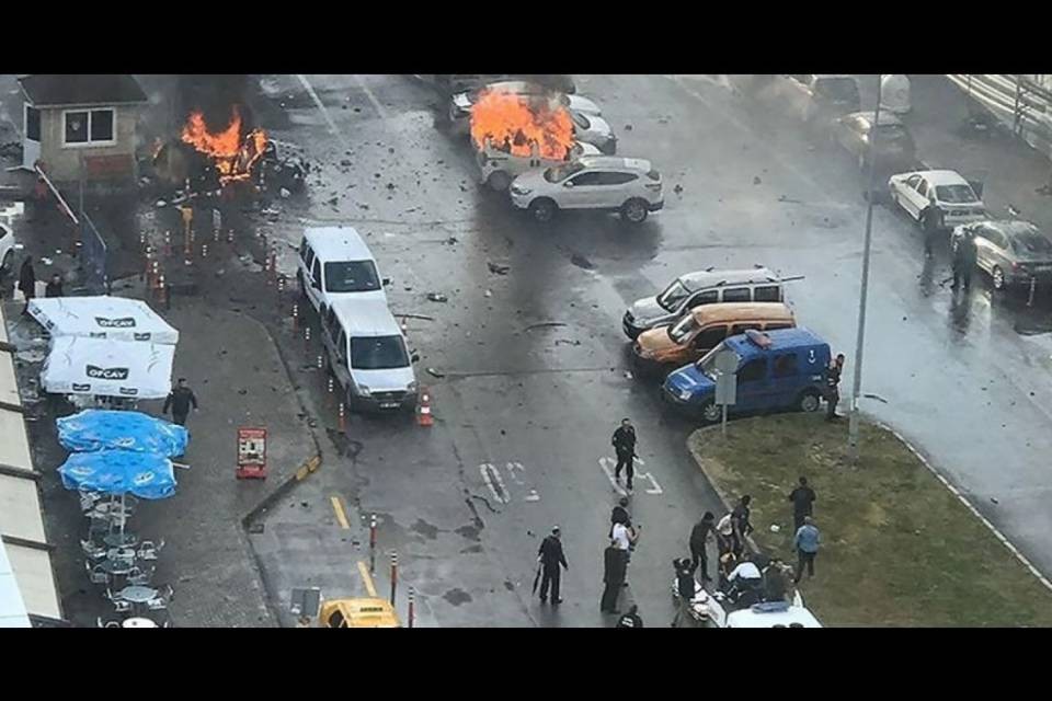 Turchia, due morti in attentato a tribunale
