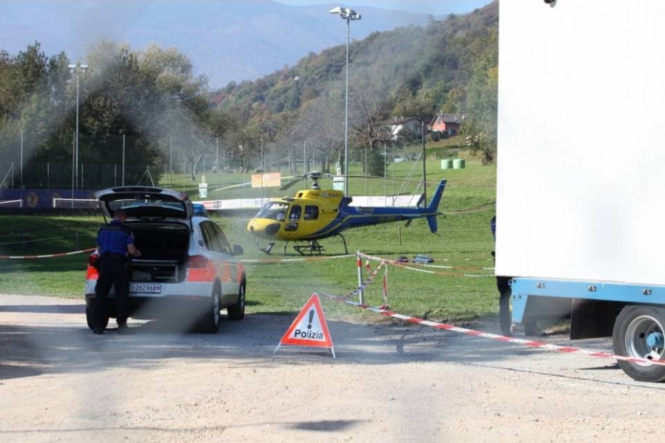 Cadono due pareti a Tesserete: due feriti