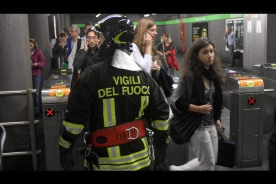 Falso allarme bomba a Milano, evacuata la metro