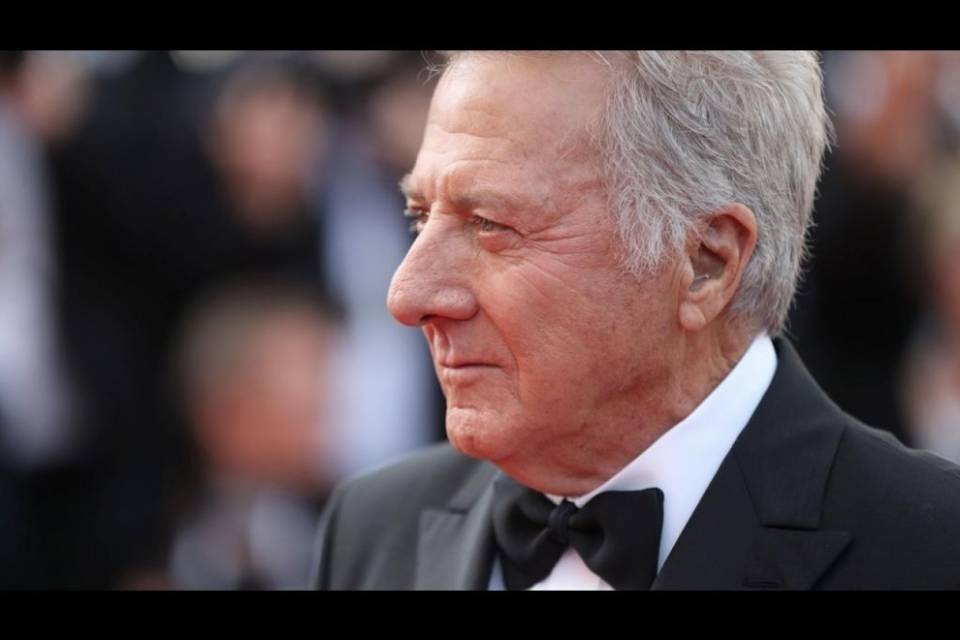 Anche Dustin Hoffman accusato di molestie