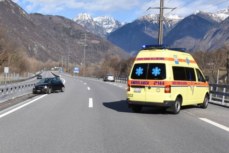 Incidente a Lumino, ferita un'anziana