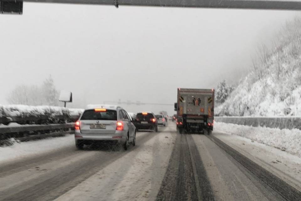 In vigore il divieto di transito per i veicoli pesanti