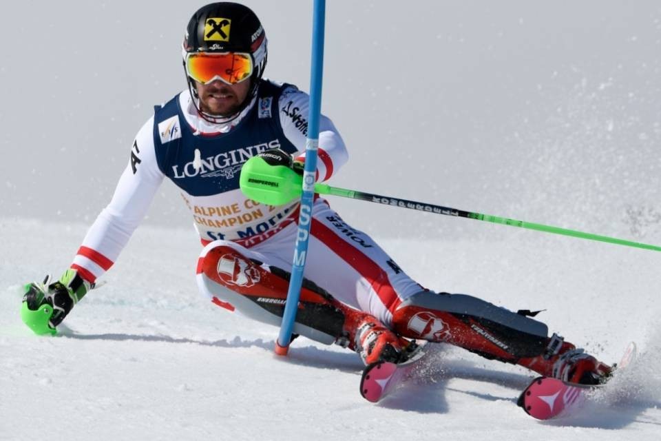 Hirscher trionfa anche nel gigante