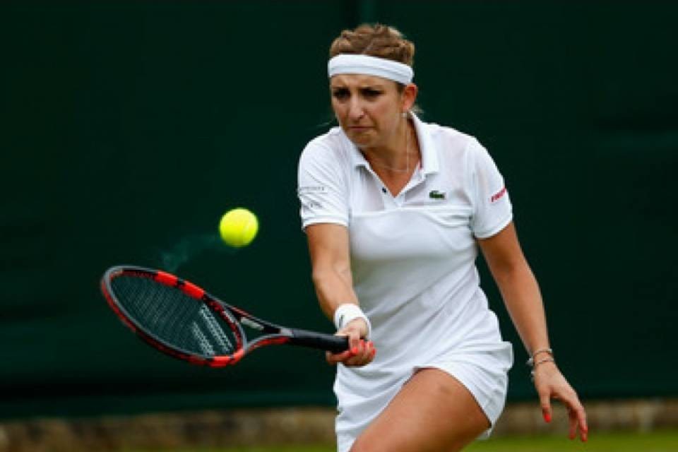 Timea Bacsinszky avanza spedita a Wimbledon
